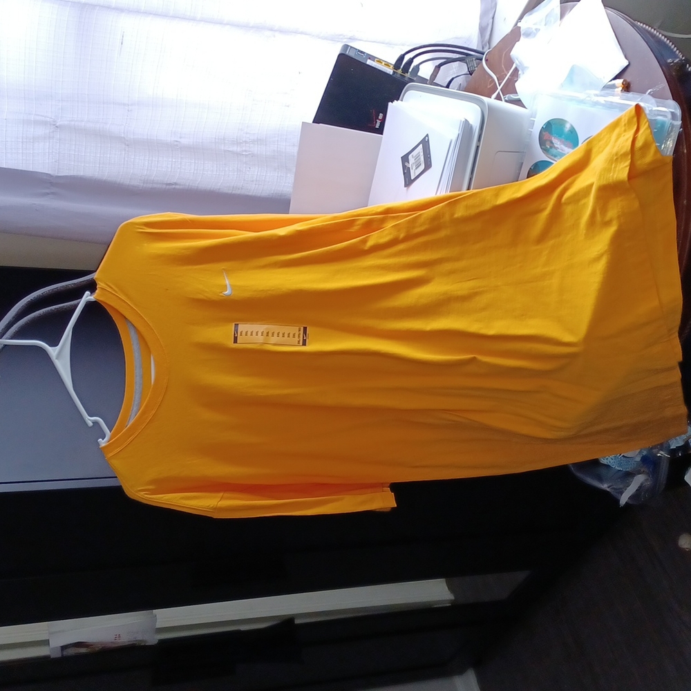Men's Nike Swoosh T-shirt